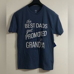 Men’s T-shirt The best Dads get promoted to Grandpa graphic blue.S(34/36)